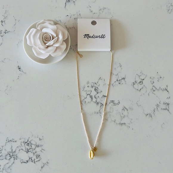 Madewell Shell Seed Bead woman’s Necklace - Picture 2 of 11